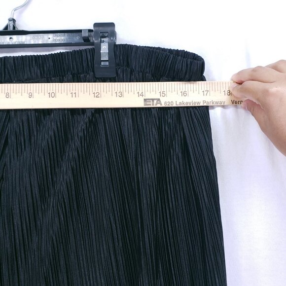 H & M Black Pleated Folds Satin Lightweight Relaxed Wide Leg Pants Size L - Picture 2 of 14